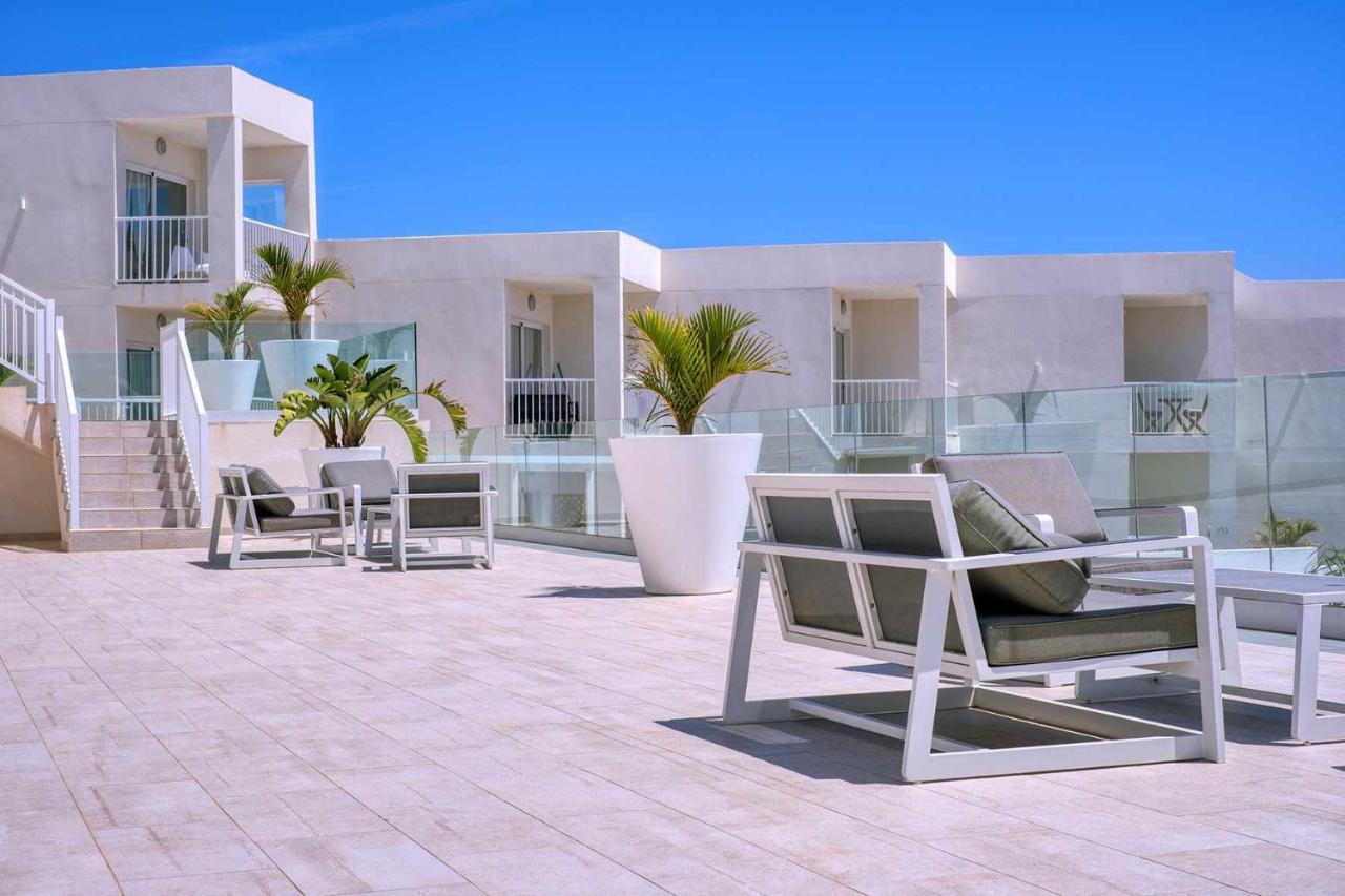 Luminosa Vivienda Vacacional Con Vista A La Piscina Costa Teguise Bagian luar foto