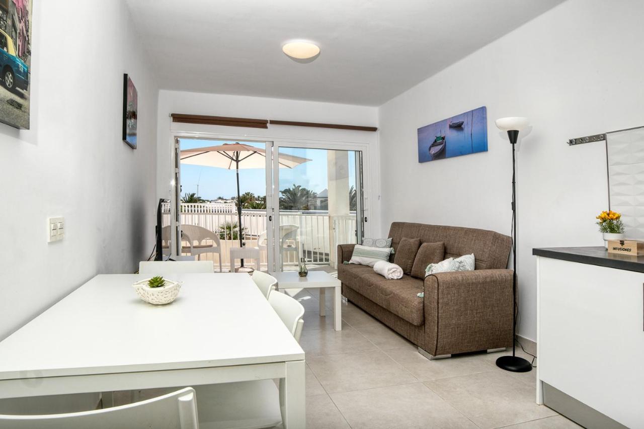 Luminosa Vivienda Vacacional Con Vista A La Piscina Costa Teguise Bagian luar foto